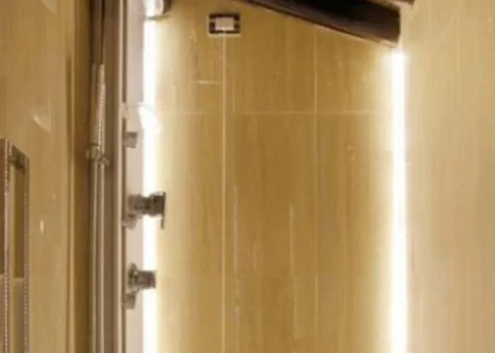 Otel Santa Chiara Roma