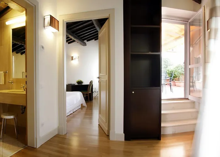 Otel Santa Chiara 3*
